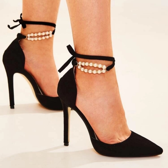 BLACK HEELS W/ PEARL ANKLE STRAP - Picture 3 of 3